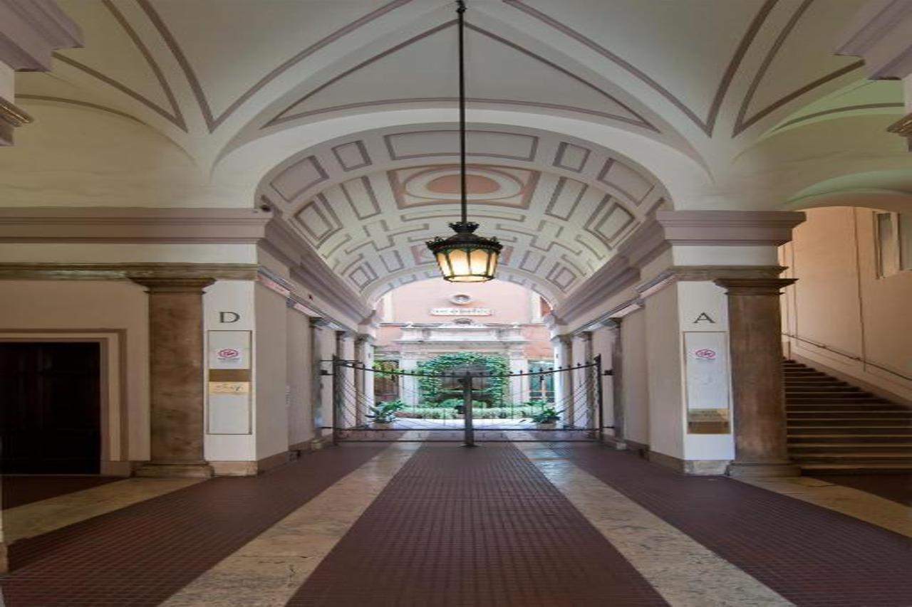Hotel Regina Giovanna Roma Esterno foto