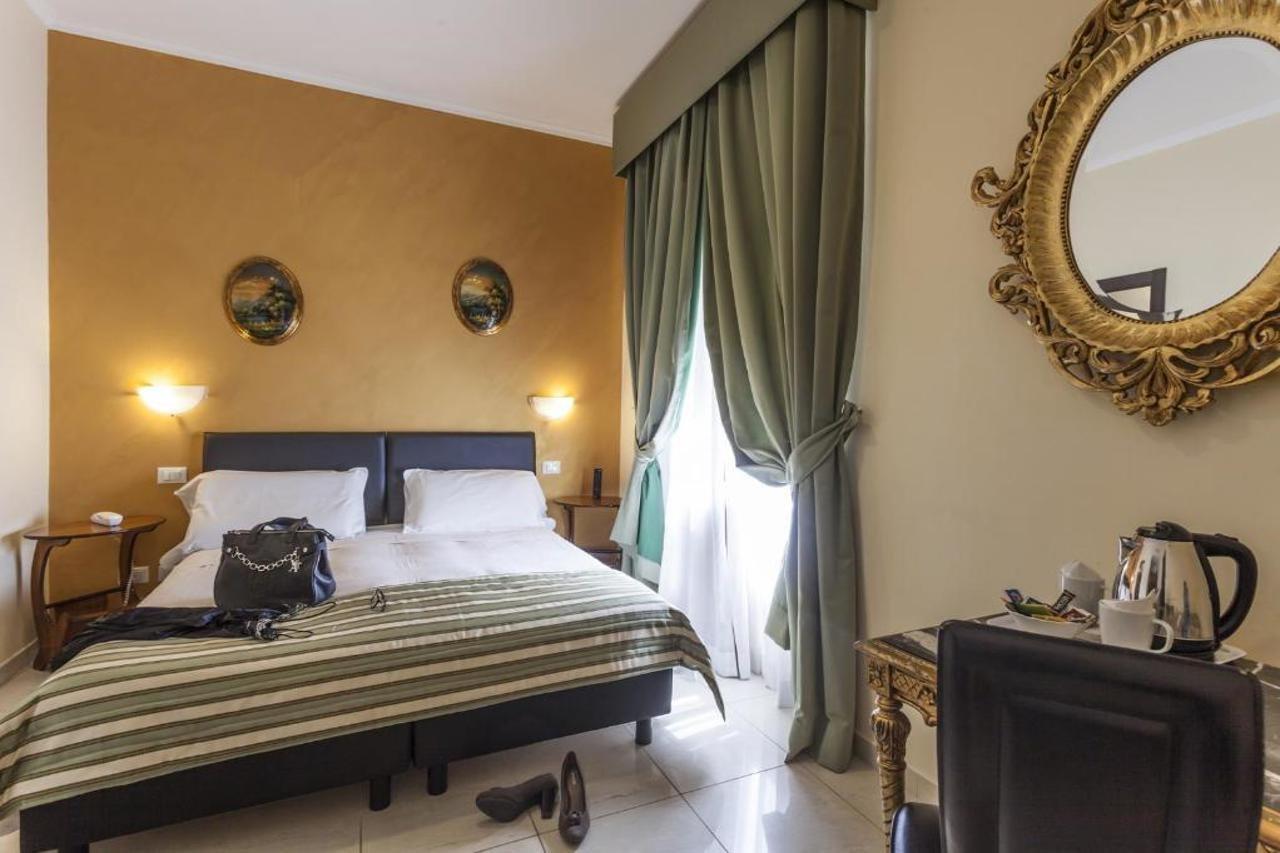 Hotel Regina Giovanna Roma Esterno foto